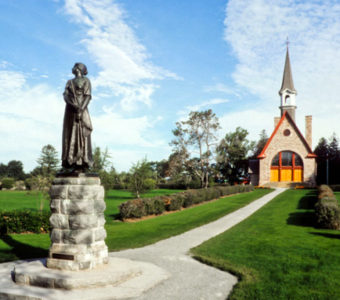 Grand Pre National Historic Site in Grand Preis a world heritage site and commemorates the Acadians who were forced to leave when the British took control. A great day trips with hiking and bicycling opportunities.